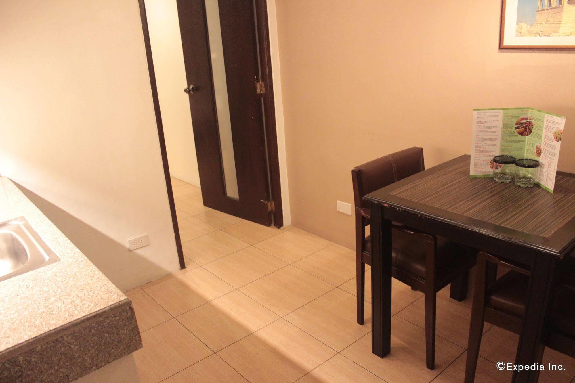 Acl Suites Bandar Quezon Luaran gambar