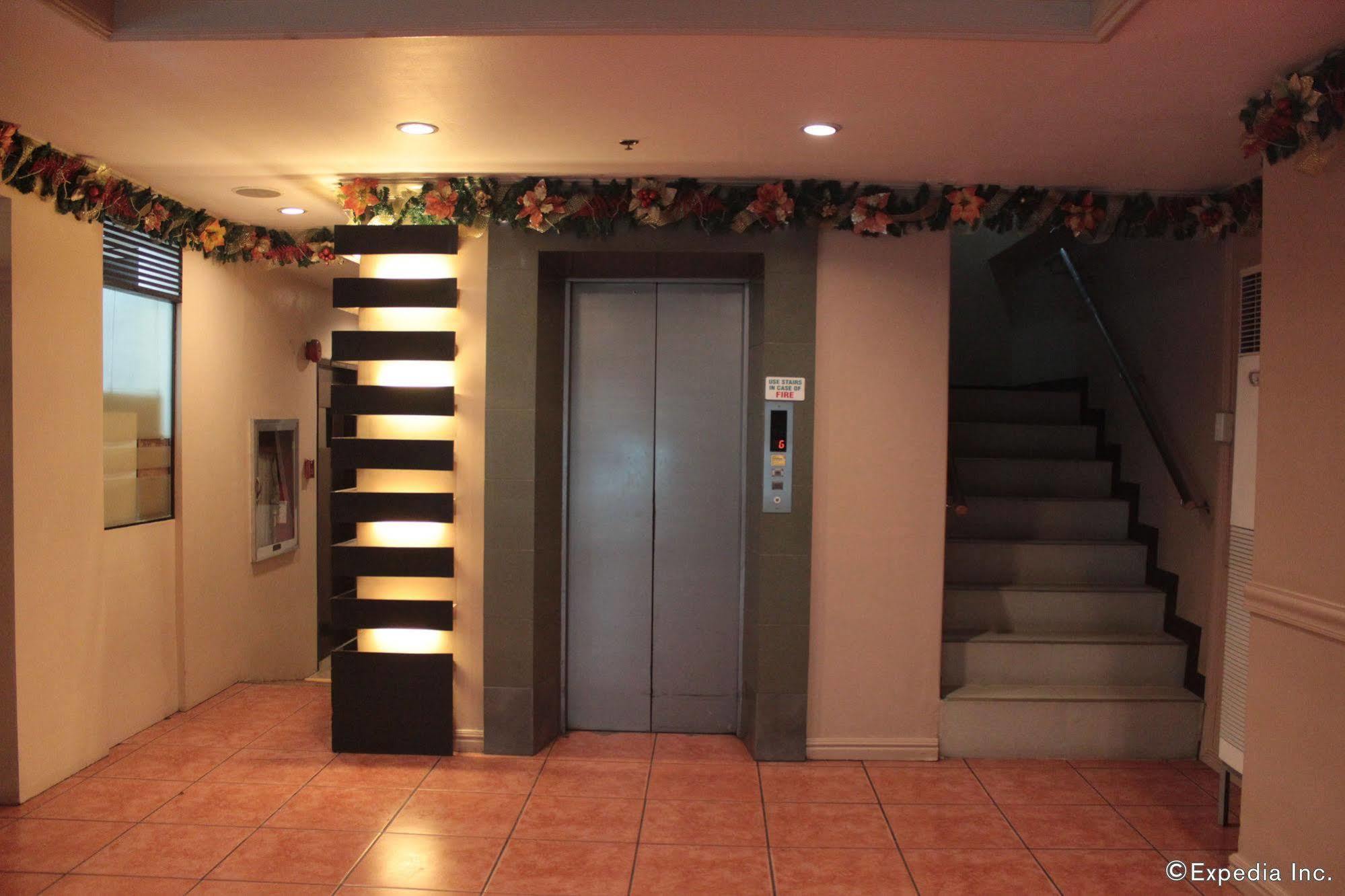 Acl Suites Bandar Quezon Luaran gambar