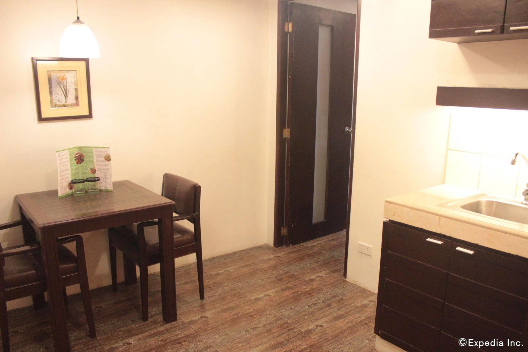 Acl Suites Bandar Quezon Luaran gambar